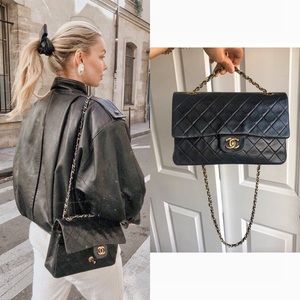 **SOLD** VINTAGE CHANEL Classic Double Flap Bag